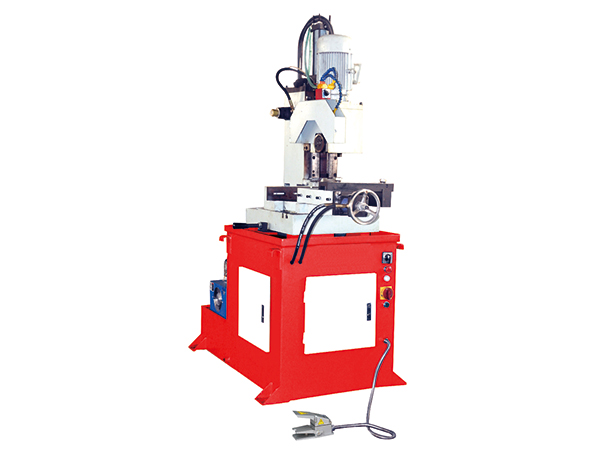 HVS-355全油壓半自動(dòng)圓鋸機(jī) HVS-355全油壓半自動(dòng)圓鋸機(jī)